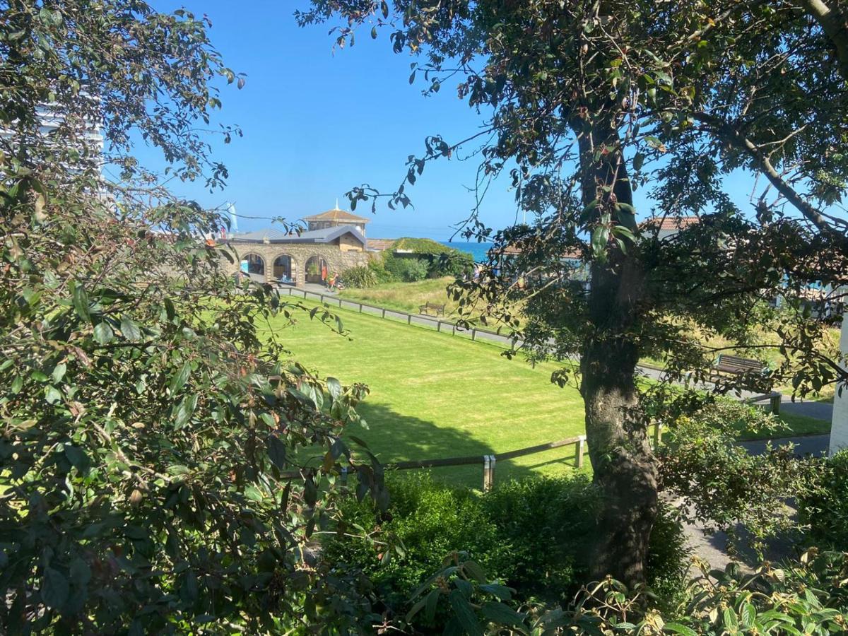 ワージング Warwick House - Stunning House With Terrace And Sea Views, Sleeps 11ヴィラ エクステリア 写真